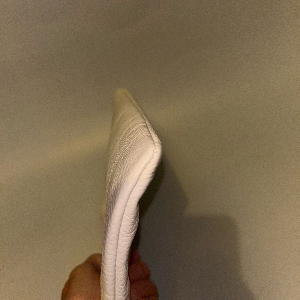 NWOT G.I.L.I white leather clutch - Picture 5 of 11